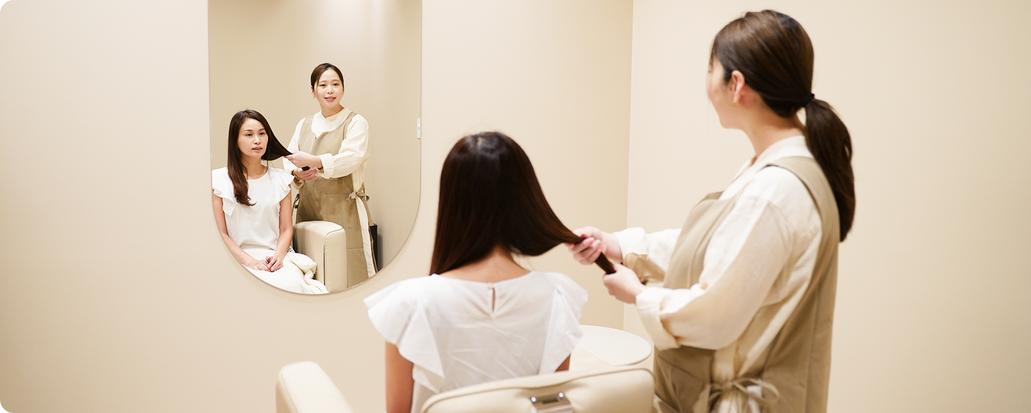 ヘッドスパ施術の様子