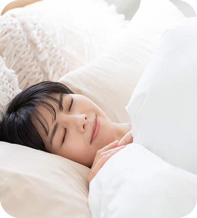 ぐっすりと眠る女性